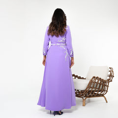 فستان سهرة كلو قصات بطريقة كلاسيكية بشغل يدوي - tahaniboutique