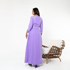 فستان سهرة كلو قصات بطريقة كلاسيكية بشغل يدوي - tahaniboutique