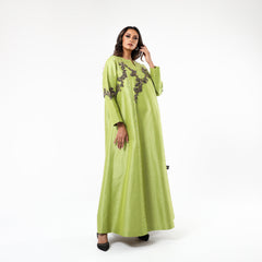 دراعه ملونة مشغولة يدوياً بالريسم والخرز و اللولو - tahaniboutique