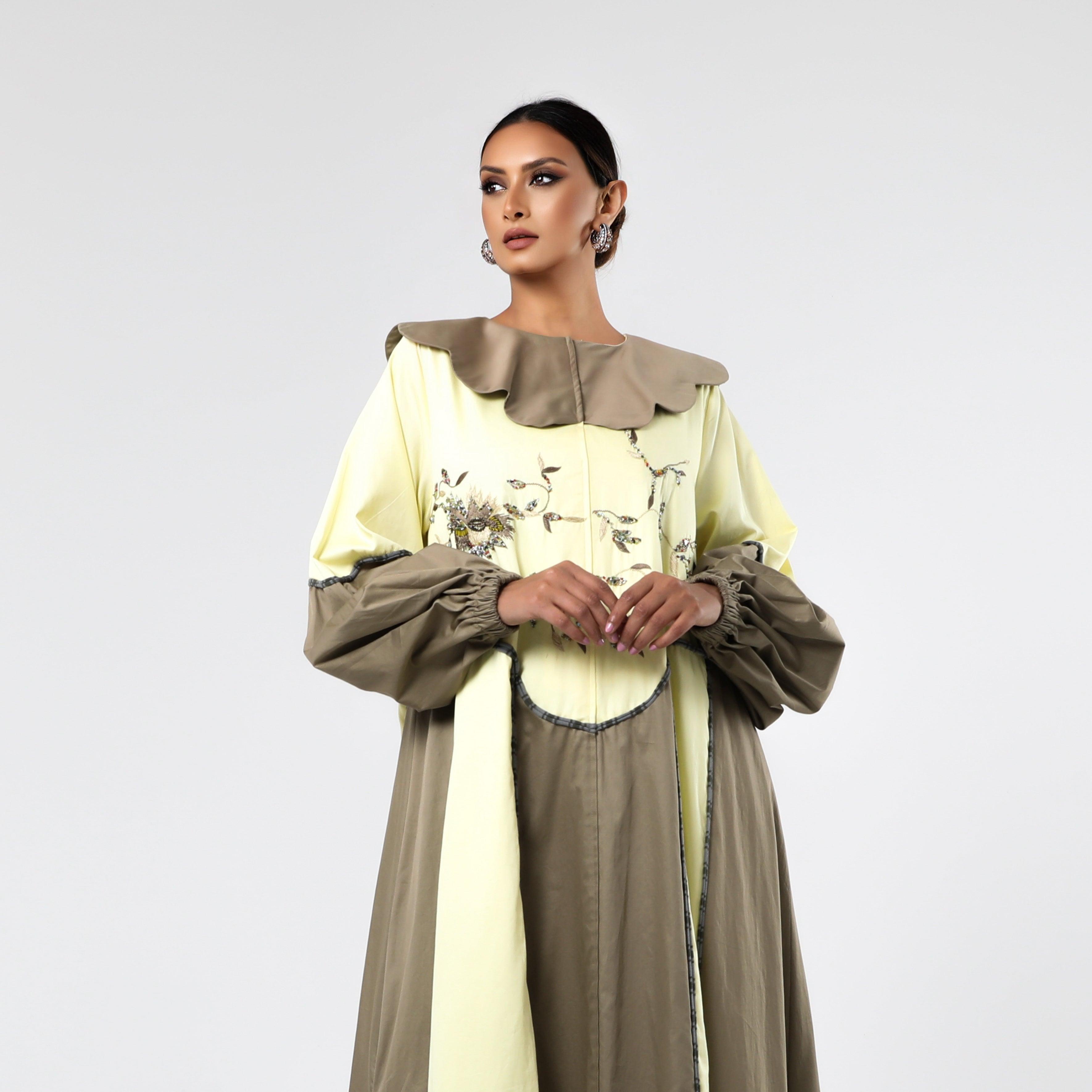 دراعه قطن مشغولة يدوياً بالريسم والخرز - tahaniboutique