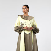 دراعه قطن مشغولة يدوياً بالريسم والخرز - tahaniboutique