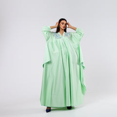 Practical armband embroidered with resin threads and embroidery