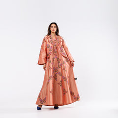 A very elegant dress-shaped armband, distinguished by its hand embroidery.