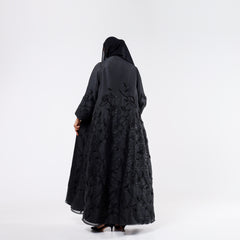 A very luxurious abaya made for your beautiful occasion