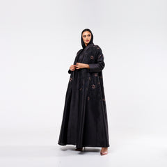 A very luxurious abaya made for your beautiful occasion