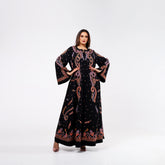Elegant and distinctive dress with hand embroidery