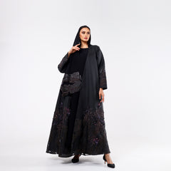 A very luxurious abaya made for your beautiful occasion