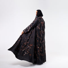 A very luxurious abaya made for your beautiful occasion