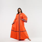 Practical armband embroidered with resin threads