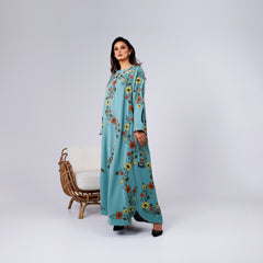 Very elegant armband, distinguished by its luxurious hand embroidery