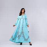 Very elegant and distinctive arm with hand embroidery