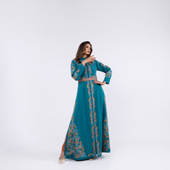 Elegant dress with luxurious hand embroidery