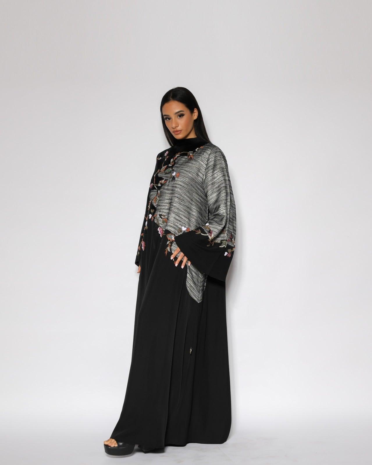 دراعة تربل كلوش - مزيج من المخمل والكريب وشال الصوف | تطريز وتشكيل يدوي - tahaniboutique