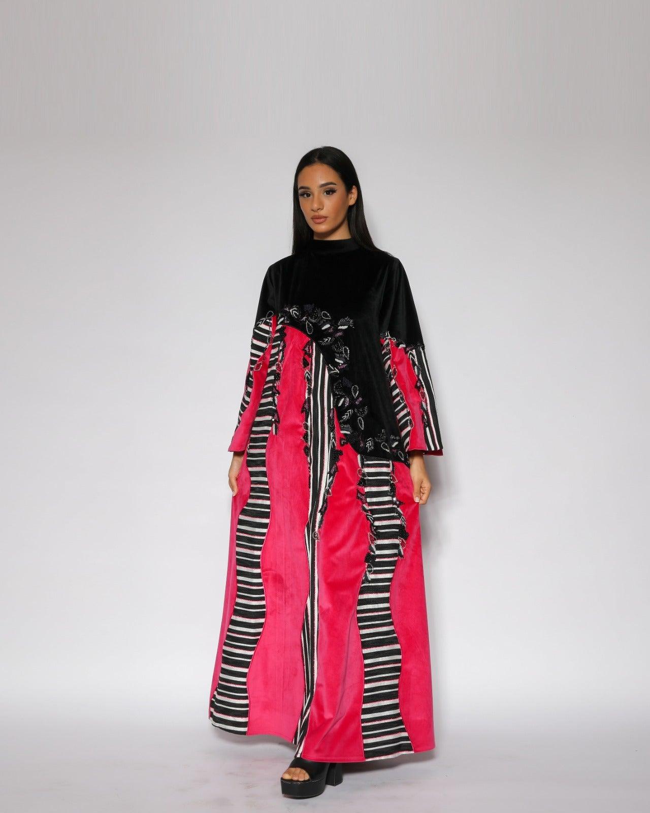 دراعة دبل كلوش - مزيج من شال الصوف الناعم والمخمل | تطريز وتشكيل يدوي - tahaniboutique