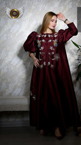 بدلة نسائية فخمة بتصميم يدوي - قصات دقيقة - tahaniboutique