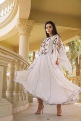 فستان سهرة مشغول يدويا - tahaniboutique