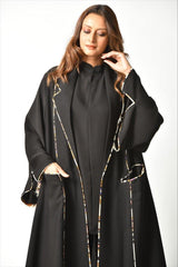 عباية بريم ملونة من تهاني بوتيك - tahaniboutique