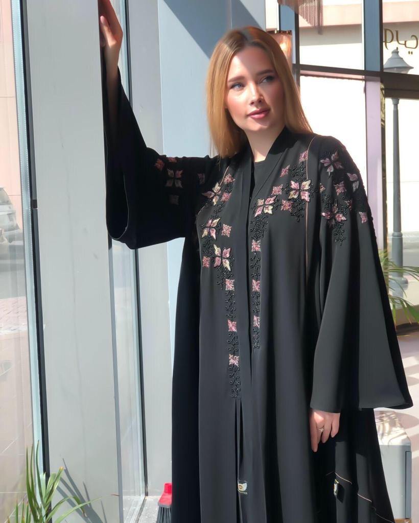 عباية مناسبات بأكمام عريضة - tahaniboutique