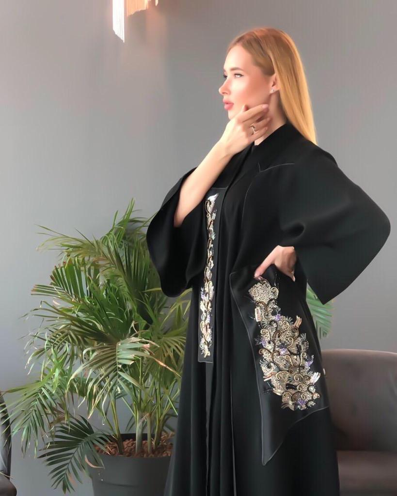 عباية مناسبات مشكوكة يدويا - tahaniboutique