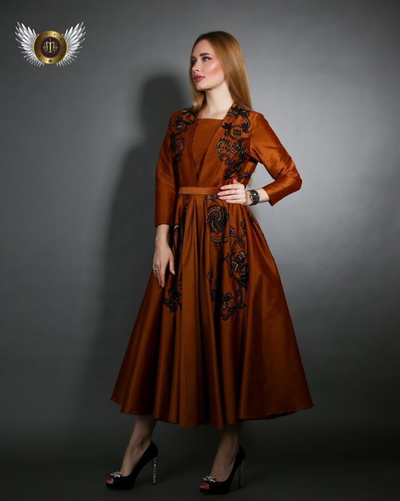 فستان سهرة شانتون فاخر - تصميم يدوي - tahaniboutique