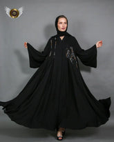 عباية سوداء بشك يدوي مميز - tahaniboutique