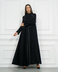 عباية رسمية عملية من قماش الكوبا - خاص لشركة تهاني بوتيك - tahaniboutique