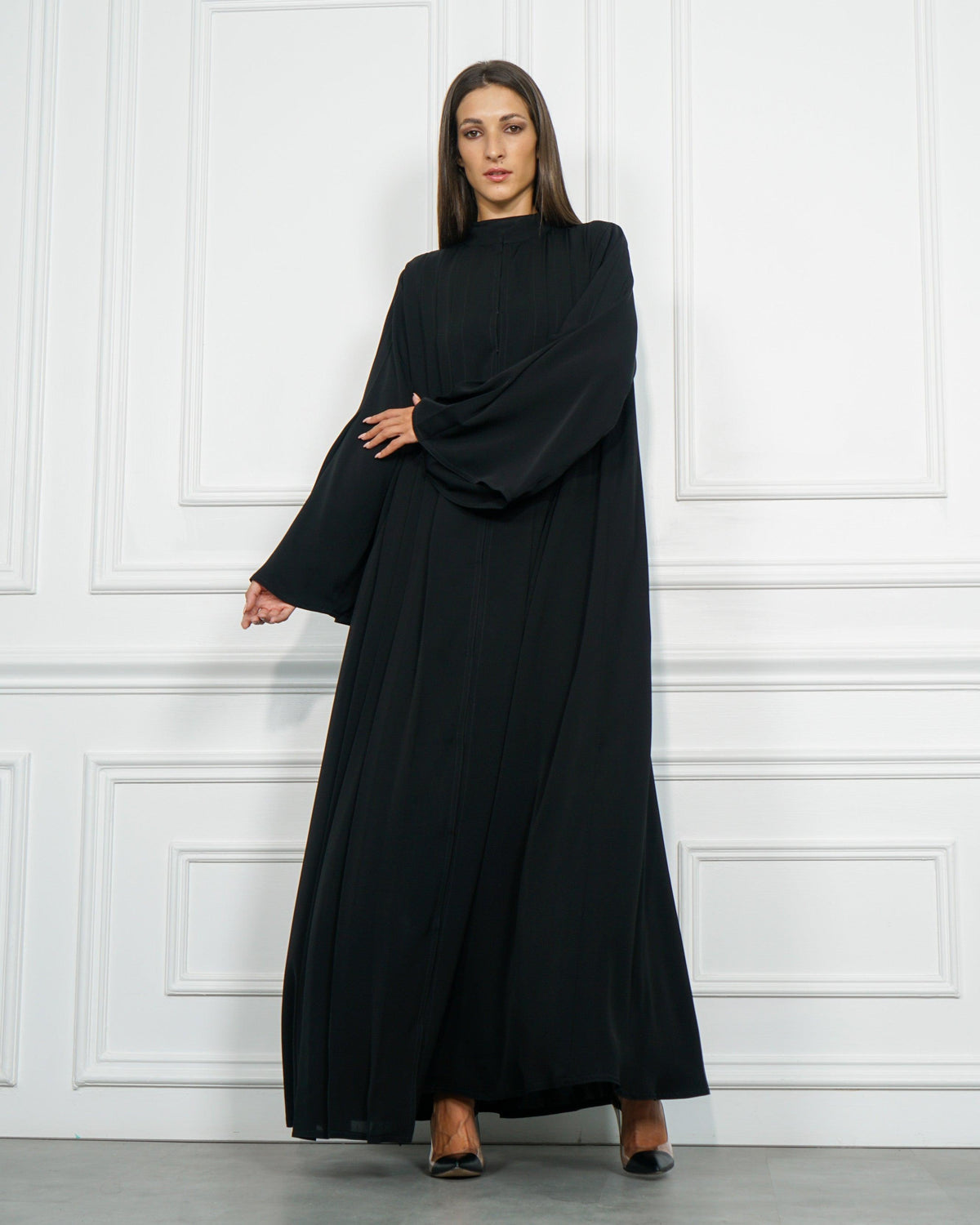 عباية سادة رسمية دبل كلوش من قماش خاص بشركة تهاني بوتيك شبيه بندى - tahaniboutique