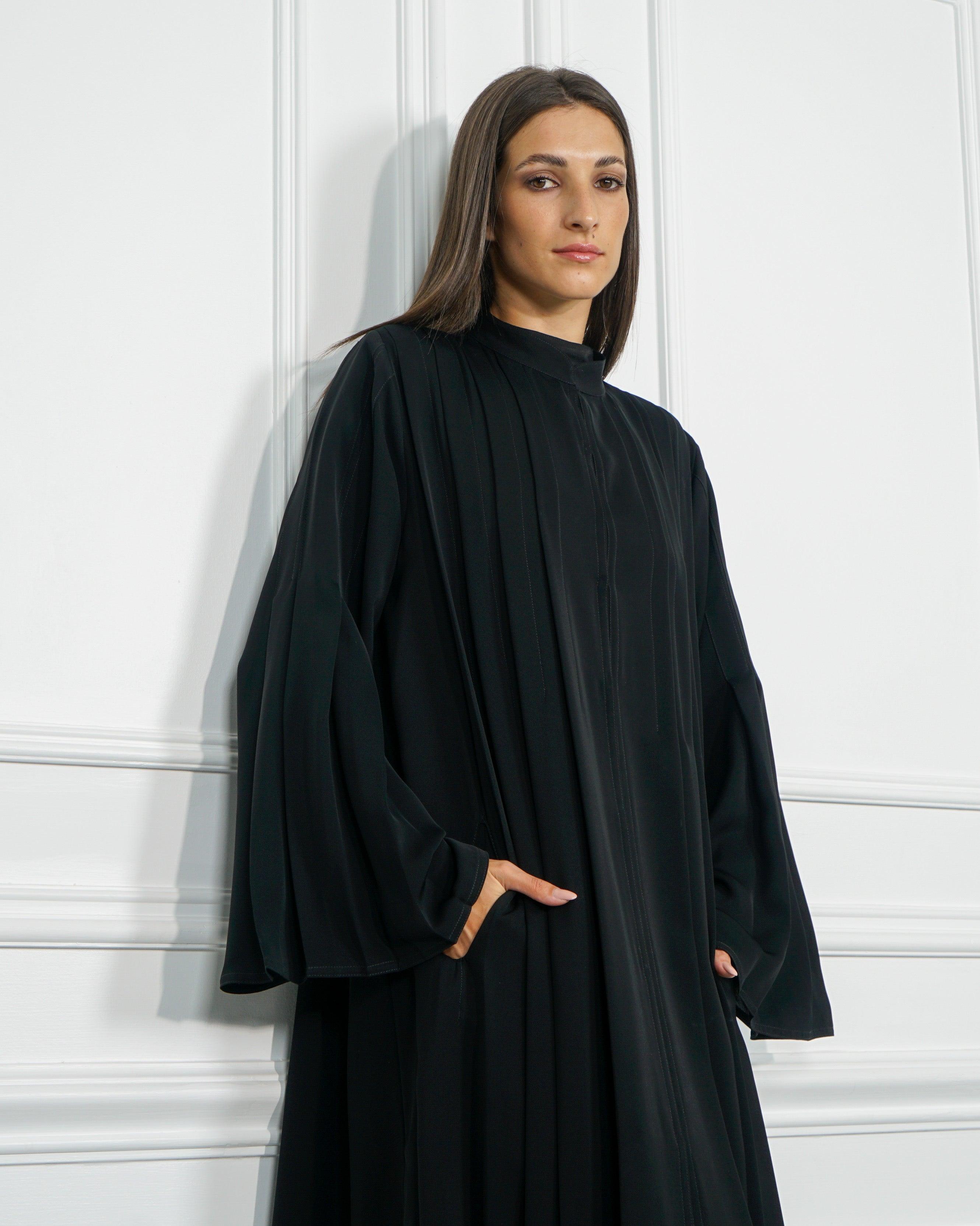 عباية سادة رسمية دبل كلوش من قماش خاص بشركة تهاني بوتيك شبيه بندى - tahaniboutique