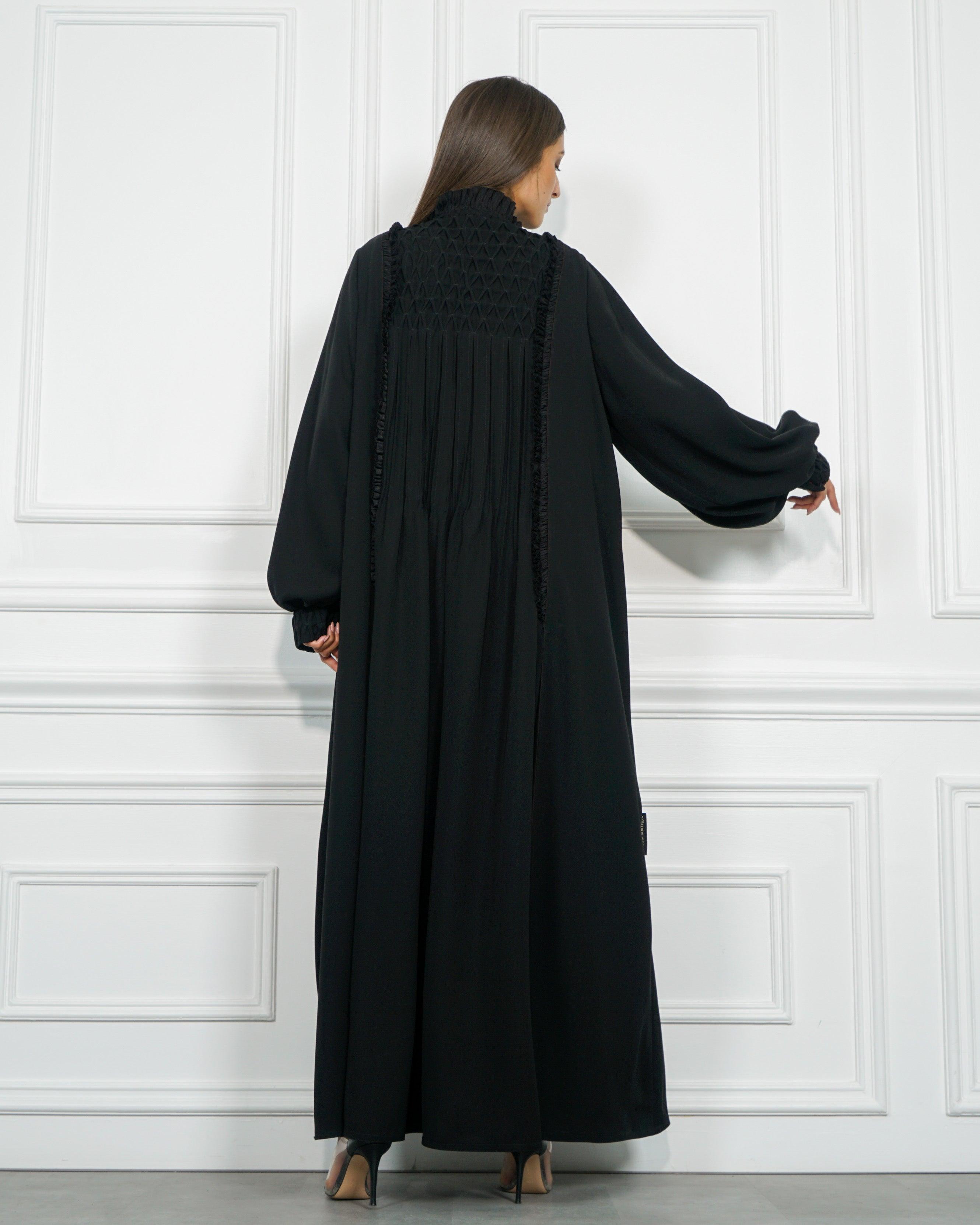 عباية رسمية سادة بكسرات ودبل كلوش - قماش كريب خاص لشركة تهاني بوتيك - tahaniboutique