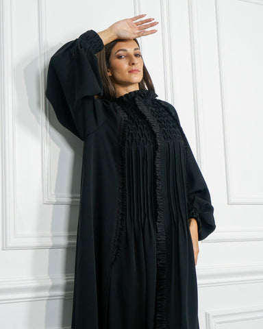 عباية رسمية سادة بكسرات ودبل كلوش - قماش كريب خاص لشركة تهاني بوتيك - tahaniboutique