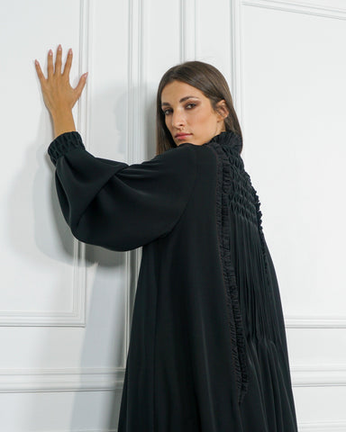 عباية رسمية سادة بكسرات ودبل كلوش - قماش كريب خاص لشركة تهاني بوتيك - tahaniboutique