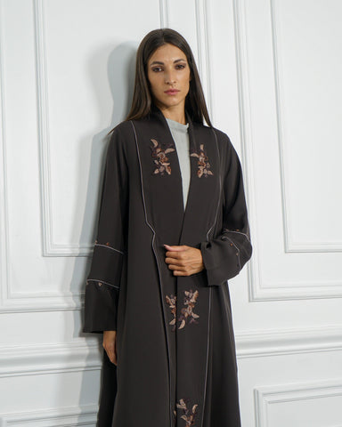 عباية ملونة دبل كلوش - قماش كريب خاص بشركة تهاني بوتيك - tahaniboutique