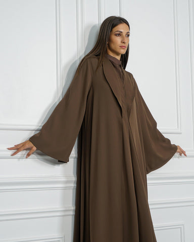 عباية ملونة بني جوكلت بتصميم دبل كلوش - قماش كريب إنترنت خاص بشركة تهاني بوتيك - tahaniboutique