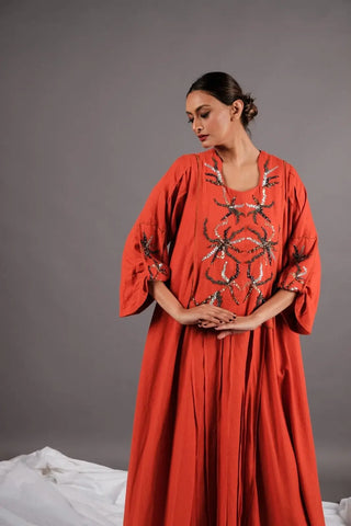 A luxurious, colorful Daraa made of light and cool linen cotton 