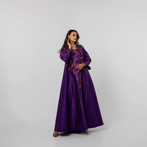 A very luxurious Kuwaiti Daraa - with embroidery Italian shantung fabric