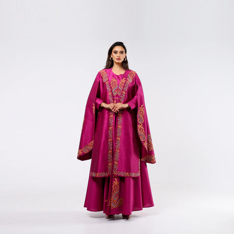 Distinctive dress with hand embroidery