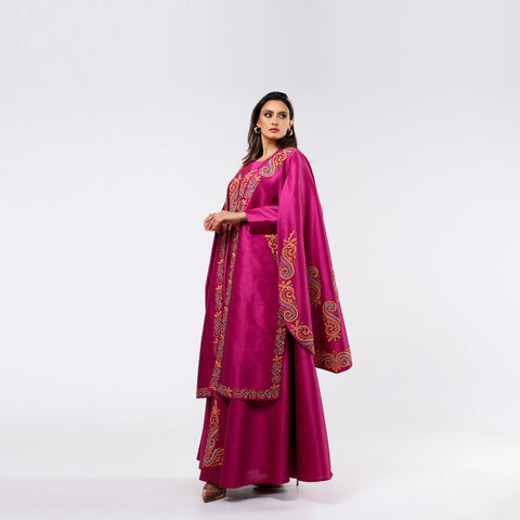 Distinctive dress with hand embroidery