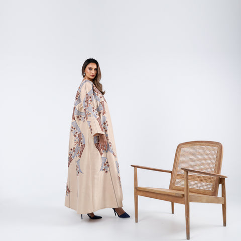 Luxurious and distinctive armour with hand embroidery