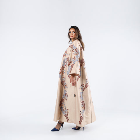 Luxurious and distinctive armour with hand embroidery