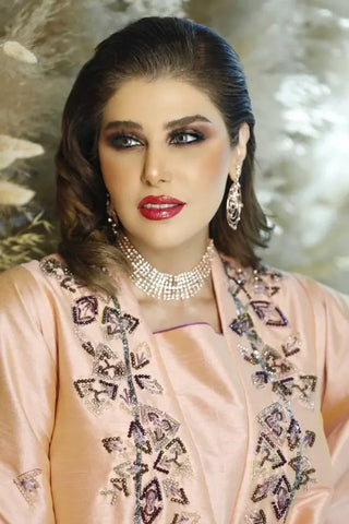دراعة فخمة مزينة بالكرستال والأحجار