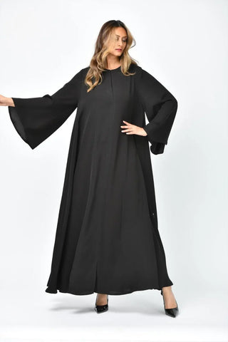 Plain abaya with vertical cuts and double cloche from Tahani Boutique