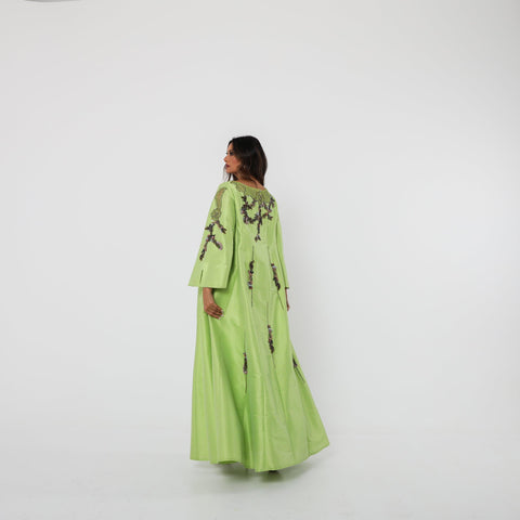 دراعة كويتية فخمة - مشغولة يدوياً بالريسم والخرز والكريستال الإيطالي | شانتون إيطالي - tahaniboutique