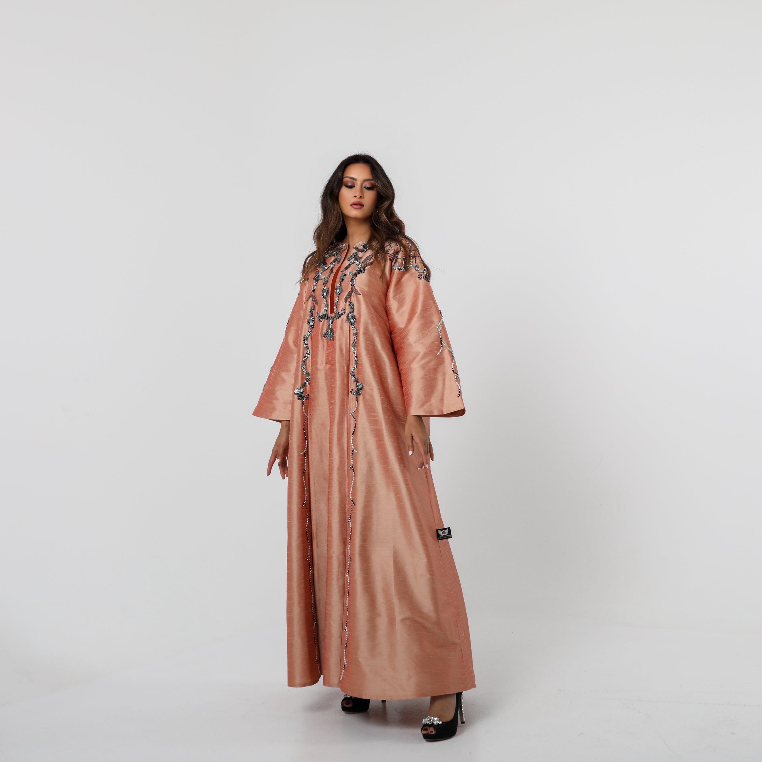 دراعة فاخرة مشغولة يدوياً بالريسم والخرز | شانتون إيطالي عالي الجودة - tahaniboutique