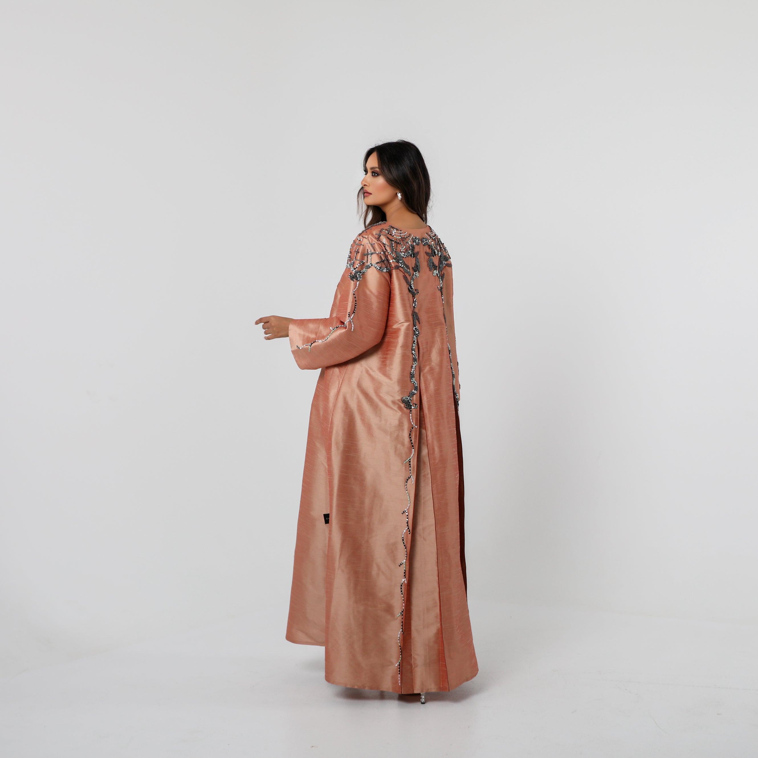 دراعة فاخرة مشغولة يدوياً بالريسم والخرز | شانتون إيطالي عالي الجودة - tahaniboutique