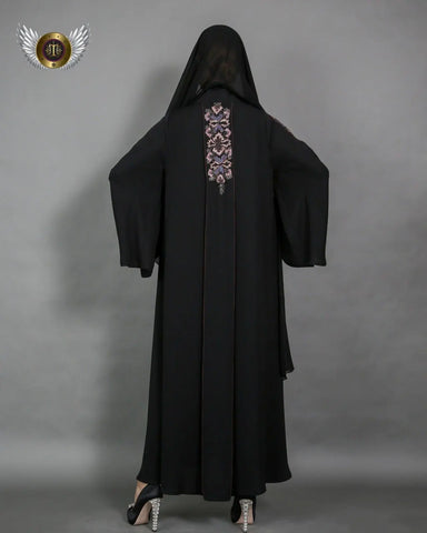 عباية قصات مع ملفع
