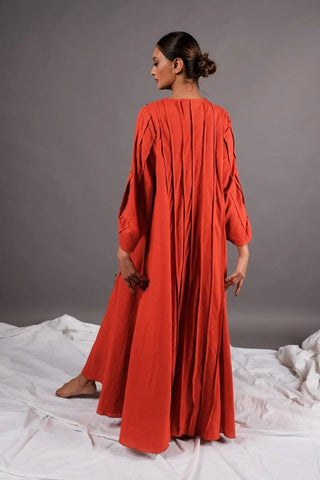 A luxurious, colorful Daraa made of light and cool linen cotton 