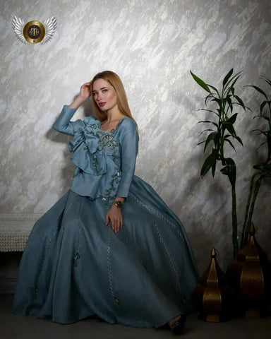 Elegant evening dress for special occasions