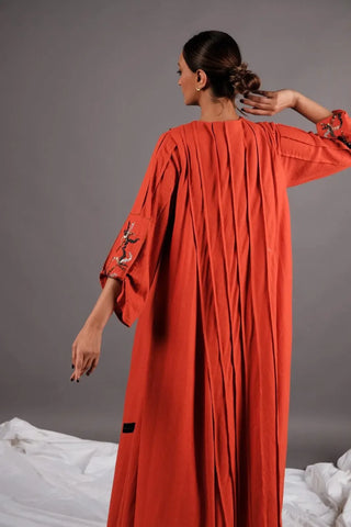 A luxurious, colorful Daraa made of light and cool linen cotton 