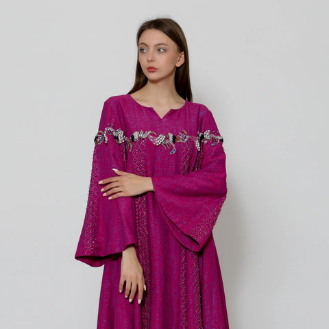 A luxurious, lined Daraa with a round neck and cloche sleeves - handcrafted | Light jacquard for all seasons