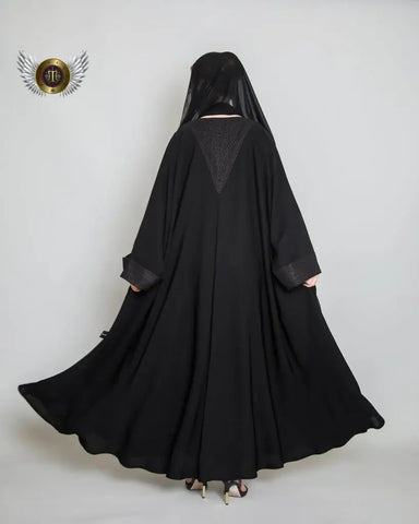 Plain shoulder abaya 